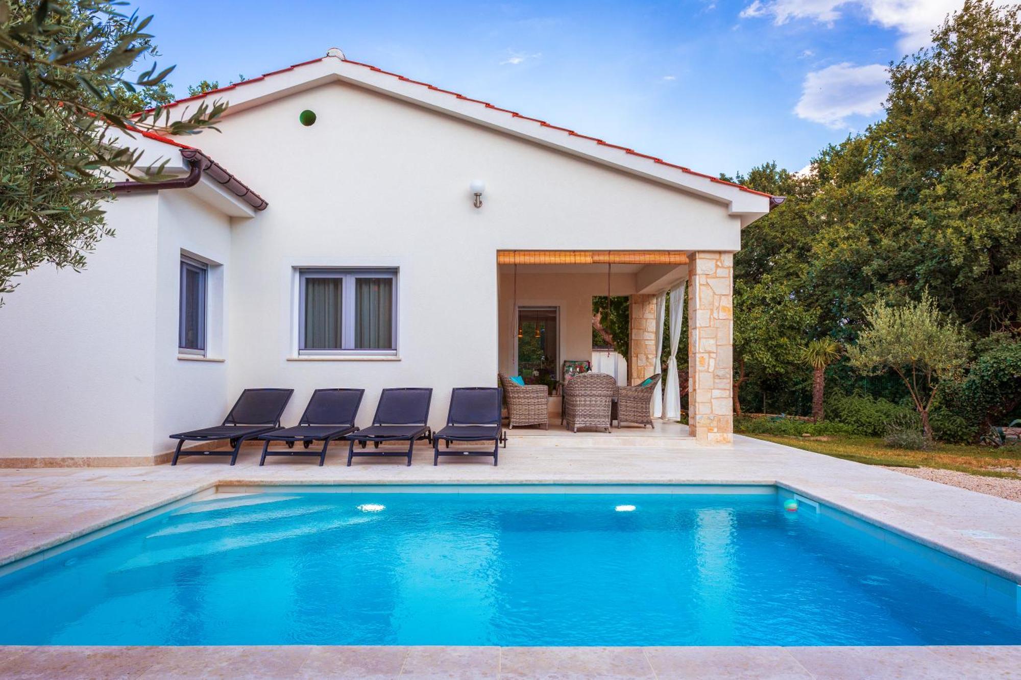 אומיסאליי Villa Nevera מראה חיצוני תמונה